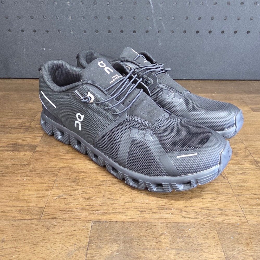 On Cloud Cloud 6 Running Shoes Mens 8 Triple Black Speed Lacing Mesh